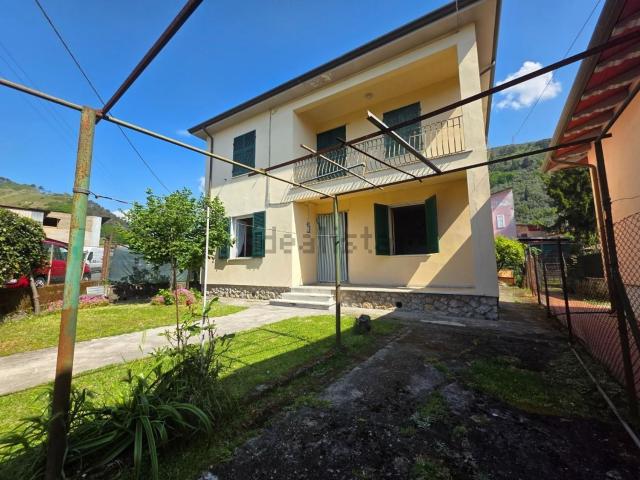 Villetta indipendente in vendita di 120 m² in Via Vicinale Vignareggio