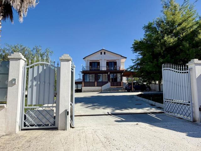 Villetta indipendente in vendita di 120 m² in Via Vincenzo Bellini, 38