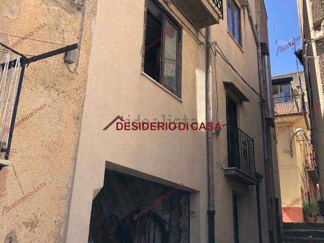Villetta indipendente in vendita di 120 m² in Via Vinciguerra, 17