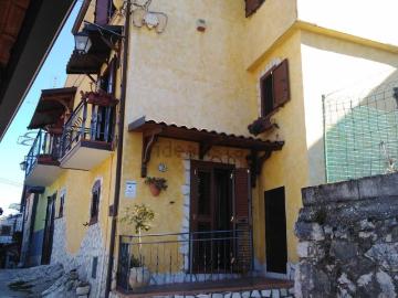 Villetta indipendente in vendita di 120 m² in Frazione Foreste