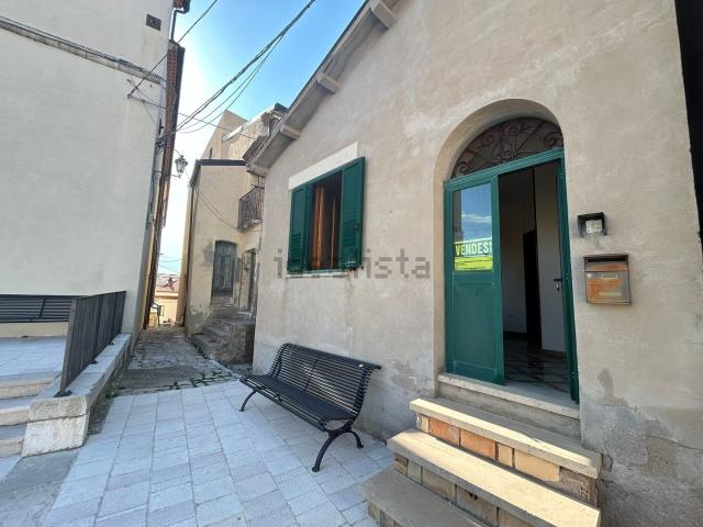 Villetta indipendente in vendita di 120 m² in Piazza Umberto I, 16