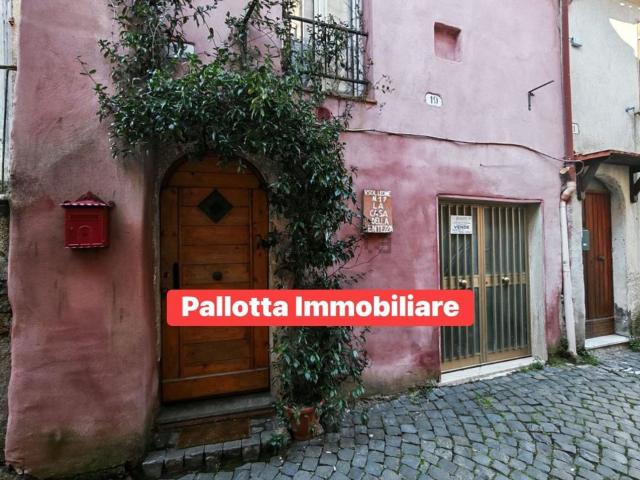 Villetta indipendente in vendita di 121 m² in Via del Solleone