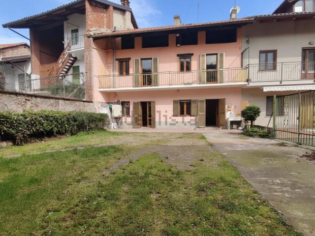 Villetta indipendente in vendita di 121 m² in Via Dell&apos Orco, 2