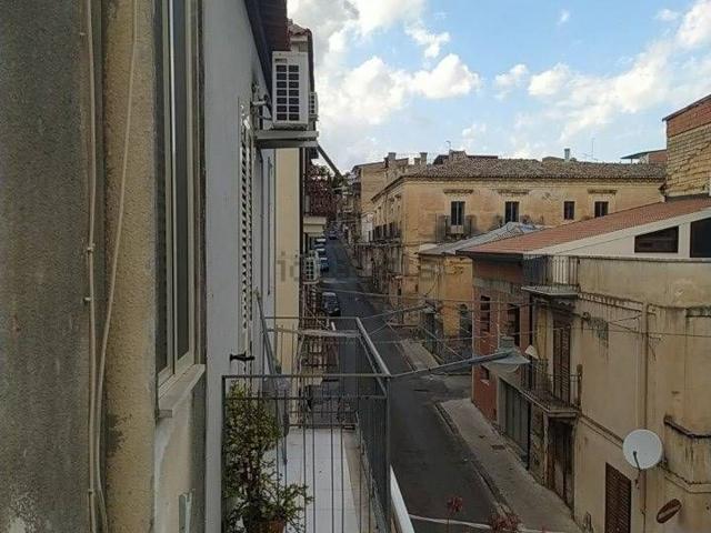 Villetta indipendente in vendita di 121 m² in Via Principe Amedeo, 34