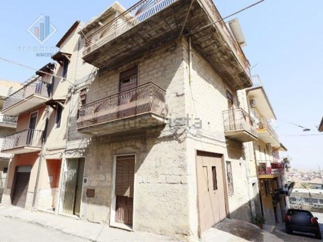 Villetta indipendente in vendita di 121 m² in Via XXVII Novembre, 14