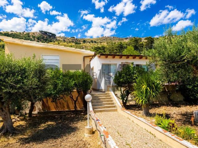 Villetta indipendente in vendita di 122 m² in Via Blandano, 6