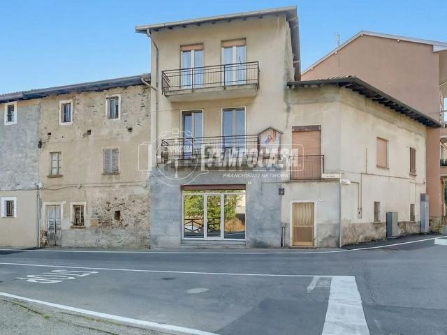 Villetta indipendente in vendita di 122 m² in Via Giuseppe Verdi