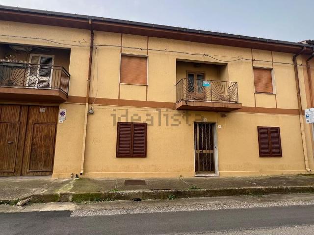 Villetta indipendente in vendita di 122 m² in Via Dante Alighieri