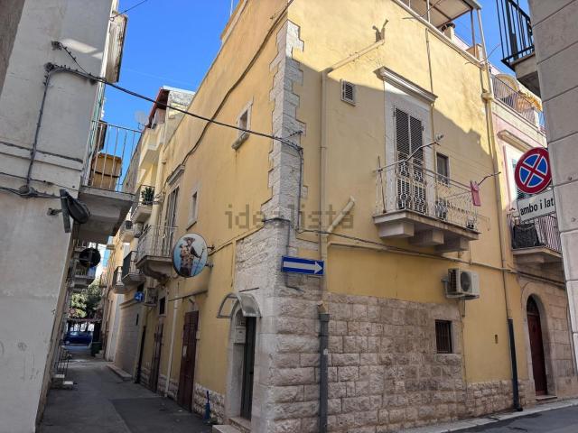 Villetta indipendente in vendita di 122 m² in Via Lega Lombarda