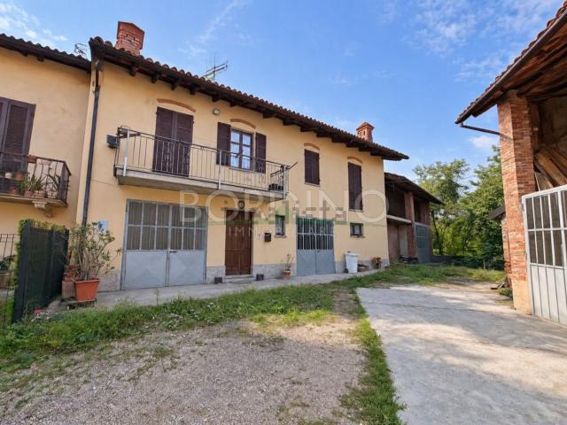 Villetta indipendente in vendita di 123 m² in Corso Alfieri di Sostegno