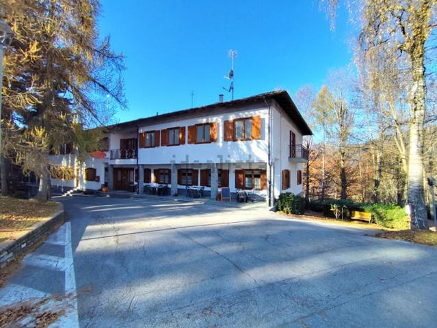 Villetta indipendente in vendita di 1246 m² in Piazzale Sant&apos Anna
