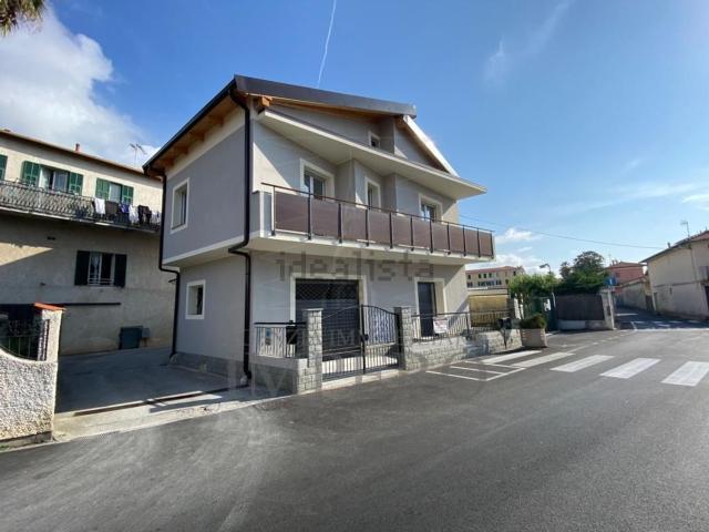 Villetta indipendente in vendita di 124 m² in Via Angeli Custodi