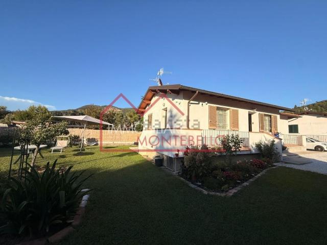 Villetta indipendente in vendita di 124 m² in Via del Molinaccio