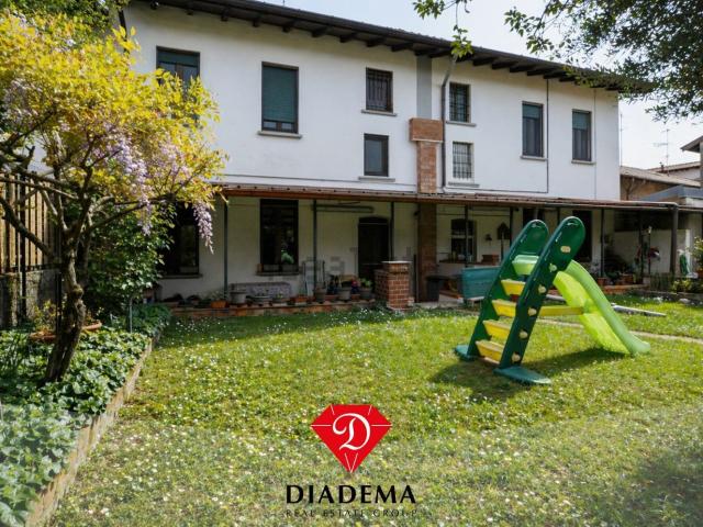 Villetta indipendente in vendita di 125 m² in Via Eugenio Villoresi, 40