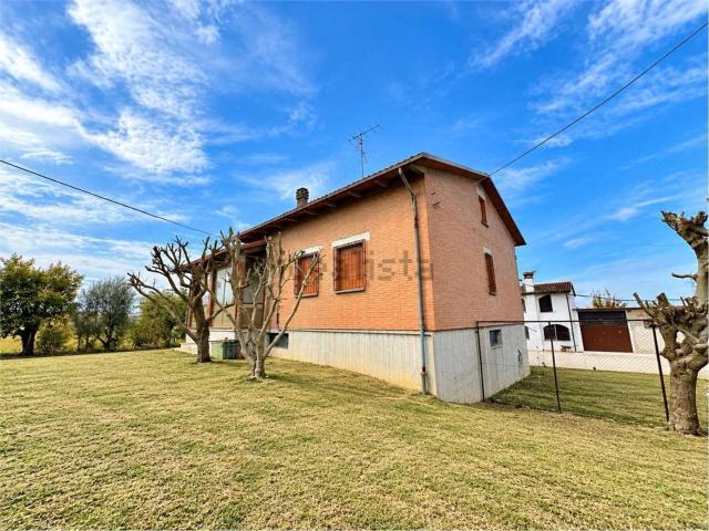 Villetta indipendente in vendita di 125 m² in Via Correcchio Inferiore