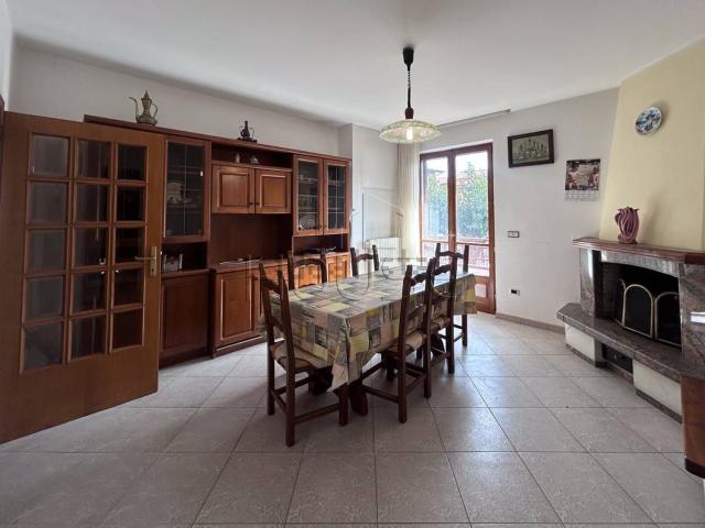 Villetta indipendente in vendita di 125 m² in Via della Rocca, 3