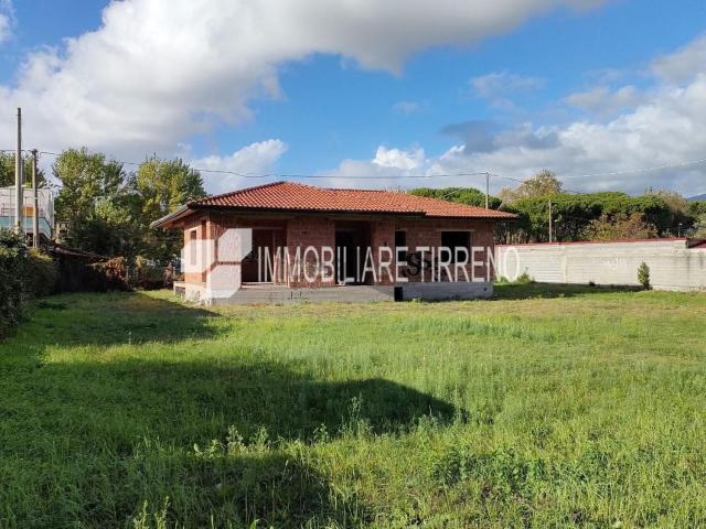 Villetta indipendente in vendita di 125 m² in Via delle Pinete