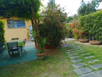 Villetta indipendente in vendita di 125 m² in Via di Santa Maria a Cintoia