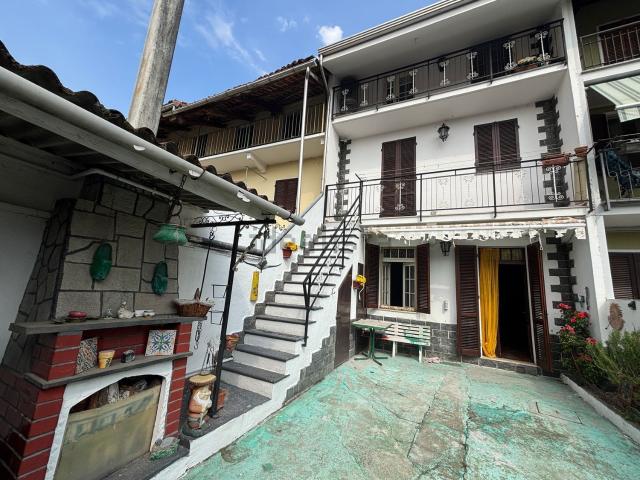 Villetta indipendente in vendita di 125 m² in Via Ponte Dora, 66