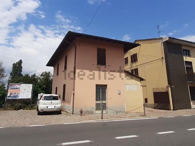 Villetta indipendente in vendita di 125 m² in Via Roma, 35