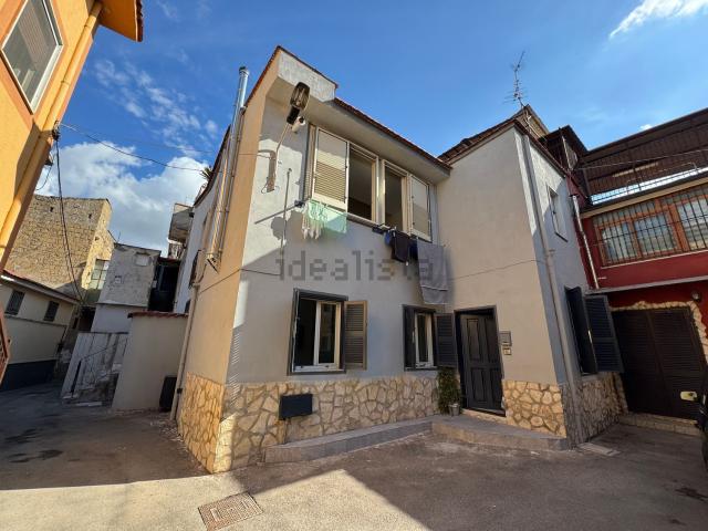 Villetta indipendente in vendita di 125 m² in Via Taranto, 6