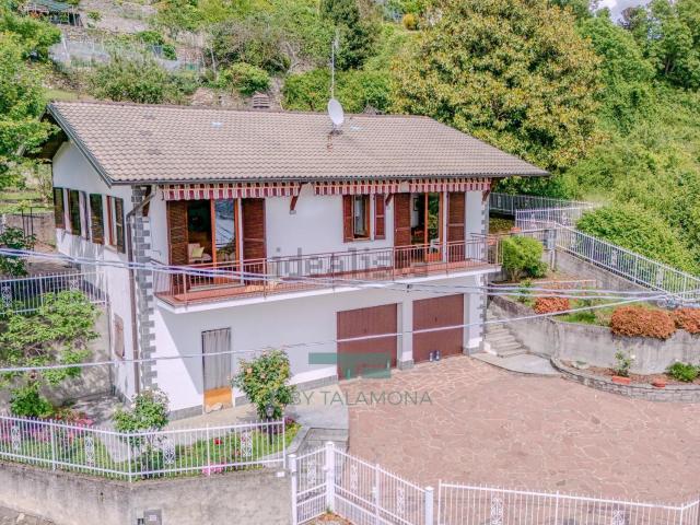 Villetta indipendente in vendita di 125 m² in Via Temistocle Solera