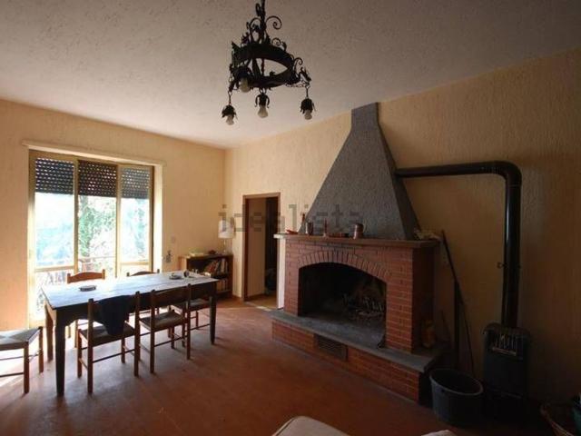 Villetta indipendente in vendita di 125 m² in Viale V. Veneto