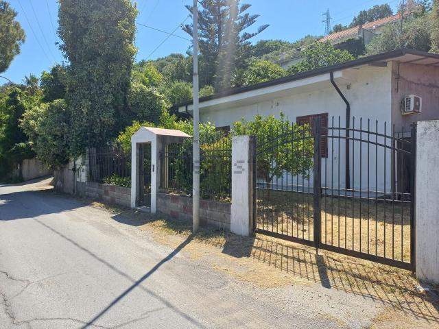 Villetta indipendente in vendita di 125 m² in Contrada Prato, 3