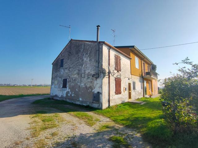 Villetta indipendente in vendita di 125 m² in Piazza Vittorio Veneto, 43