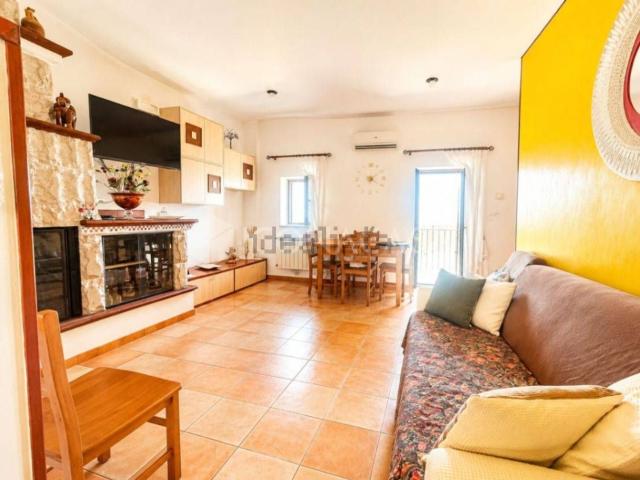 Villetta indipendente in vendita di 126 m² in Via Cairoli, 27