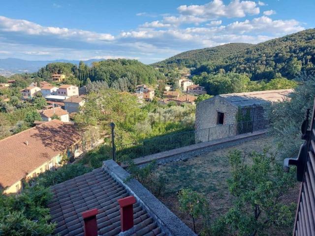 Villetta indipendente in vendita di 126 m² in Via del Pellegrino