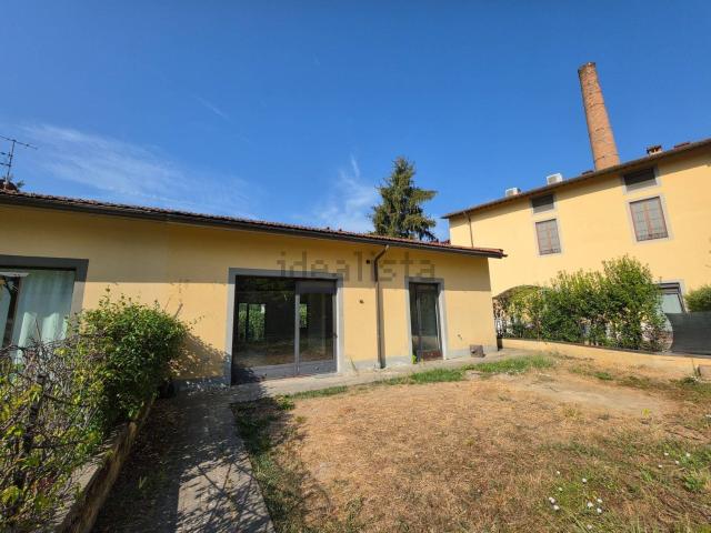 Villetta indipendente in vendita di 126 m² in Via Oreste Cinelli