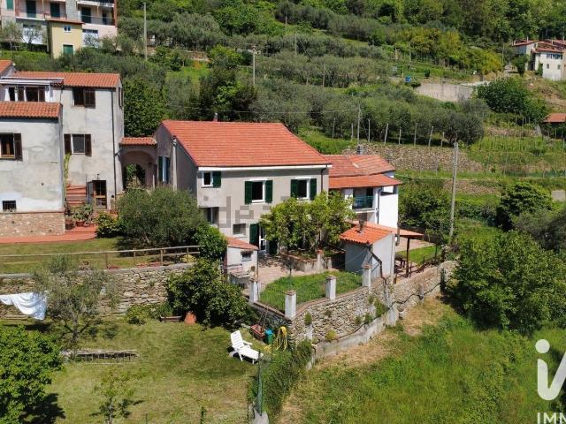 Villetta indipendente in vendita di 126 m² in Via San Pietro, 23
