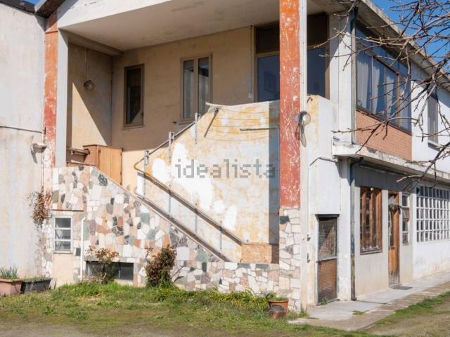 Villetta indipendente in vendita di 126 m² in Corso Alcide de Gasperi, 36
