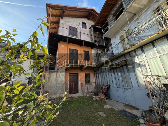 Villetta indipendente in vendita di 126 m² in Frazione Martinetti, 58