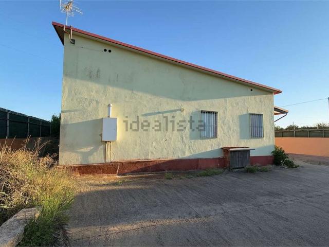 Villetta indipendente in vendita di 126 m² in Strada Statale 126 Sud Occidentale Sarda
