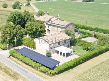 Villetta indipendente in vendita di 1274 m² in Strada di Gazzolo, 32