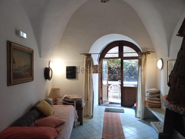 Villetta indipendente in vendita di 127 m² in Via Canonico A Ferrandes