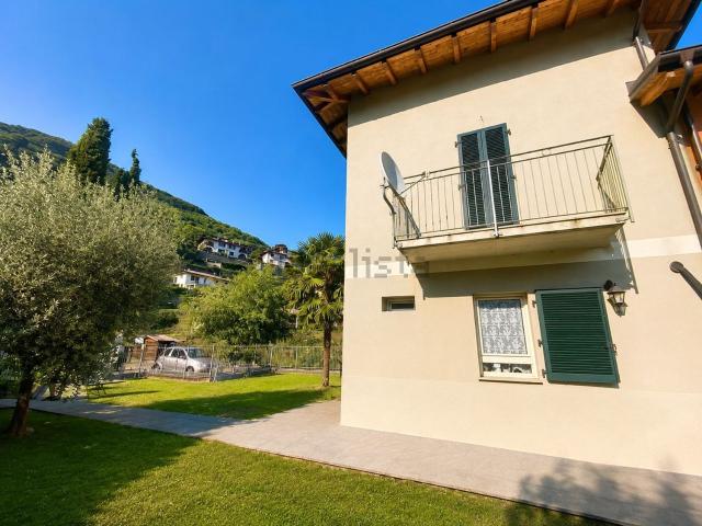Villetta a schiera in vendita di 127 m² in Via Ceresio, 34