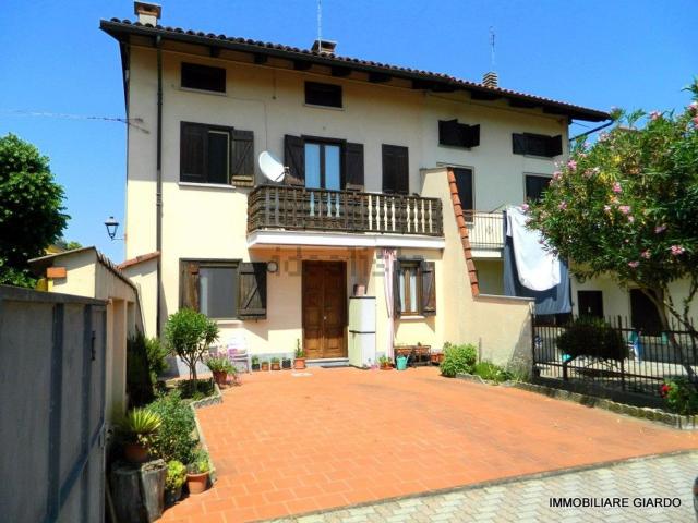 Villetta indipendente in vendita di 127 m² in Via IV Novembre, 3