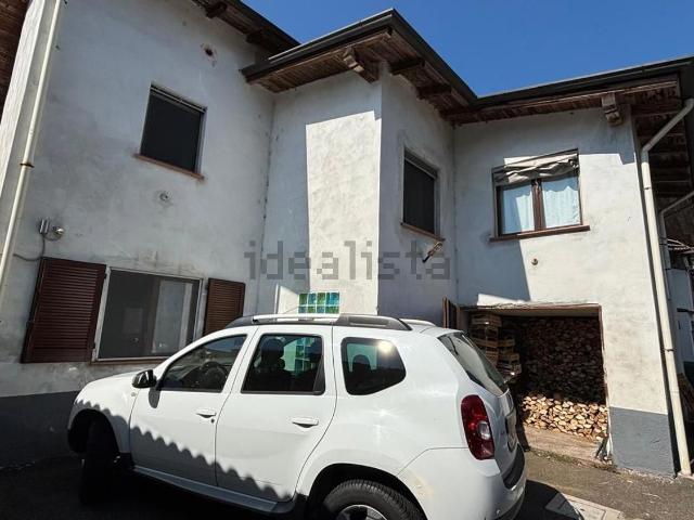 Villetta indipendente in vendita di 127 m² in Via IV Novembre, 42