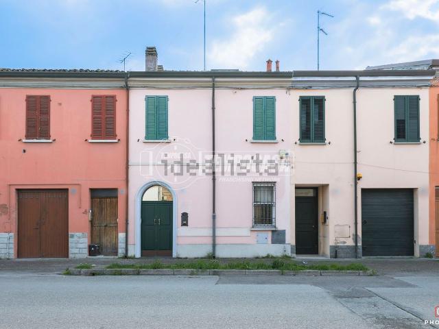 Villetta indipendente in vendita di 128 m² in Via Circondario Sud