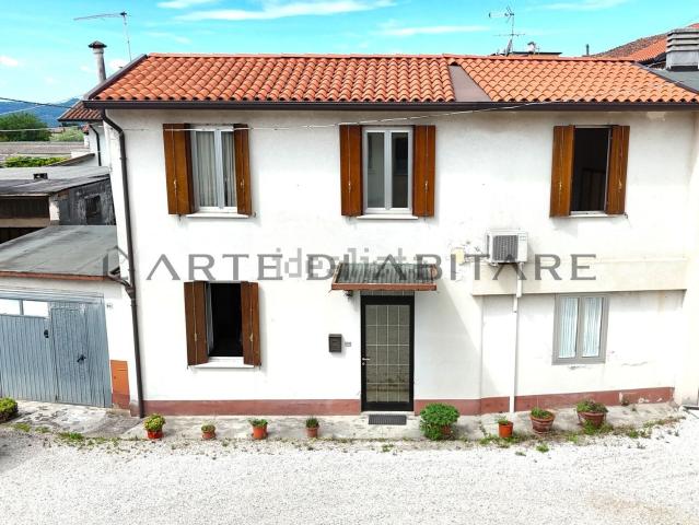 Villetta indipendente in vendita di 128 m² in Via Lampertico, 91