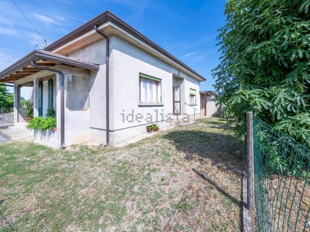 Villetta indipendente in vendita di 128 m² in Via Salute, 16