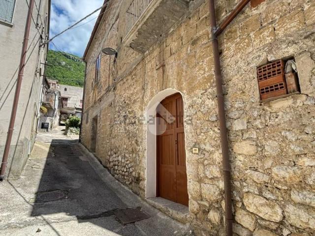 Villetta indipendente in vendita di 128 m² in Via Rossi, 6