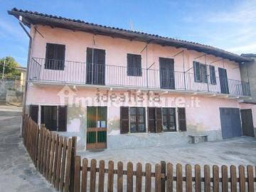 Villetta indipendente in vendita di 128 m² in Via XXV Aprile