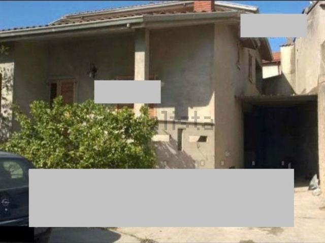 Villetta indipendente in vendita di 129 m² in Via Cavour, 25