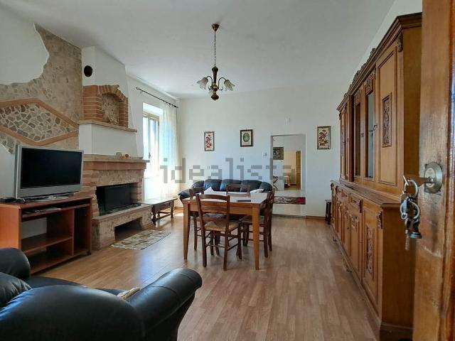 Villetta indipendente in vendita di 129 m² in Via del Borgo Castel dell&apos Aquila, 35