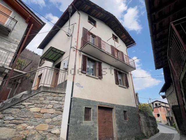 Villetta indipendente in vendita di 129 m² in Via Sant&apos Abbondio