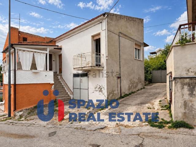 Villetta indipendente in vendita di 129 m² in Strada Vicinale Villa Scorrano